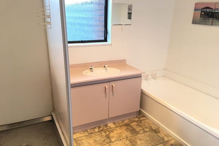 Photo of property in 52 Truman Road, Bryndwr, Christchurch, 8053