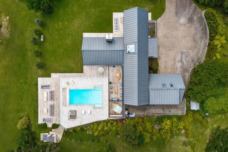 Photo of property in 16 Collings Drive, Lucas Heights, Albany, 0793