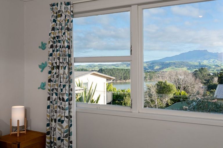 Photo of property in 6 Manukau Road, Raglan, 3225