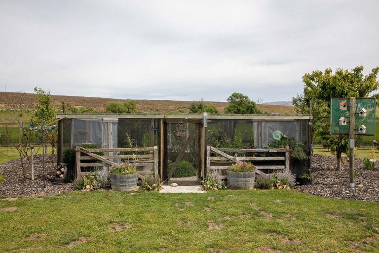 Photo of property in 57 Golden Road, Springvale, Alexandra, 9393