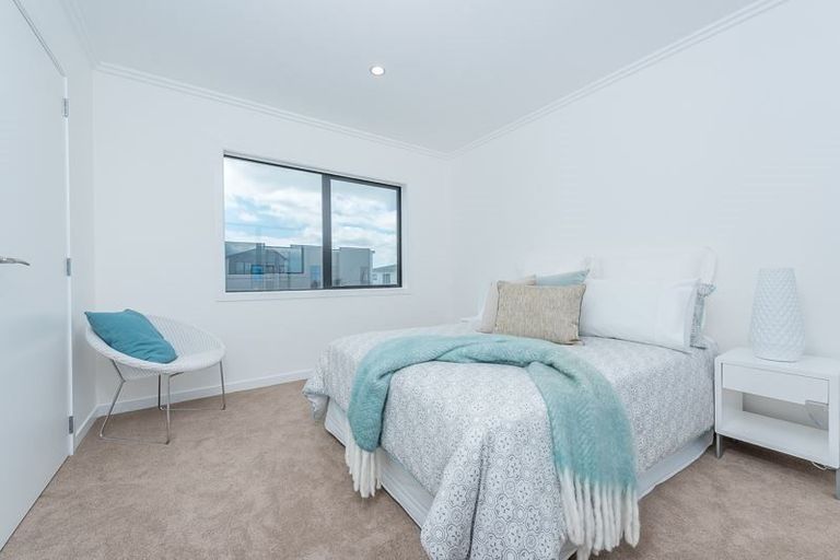 Photo of property in 13 Grey Warbler Road, Hobsonville, Auckland, 0616