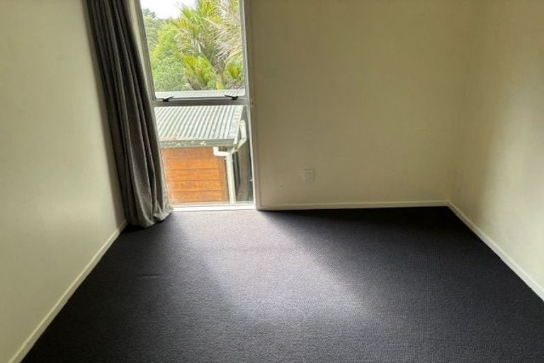 Photo of property in 28 Hiwihau Place, Glenfield, Auckland, 0629