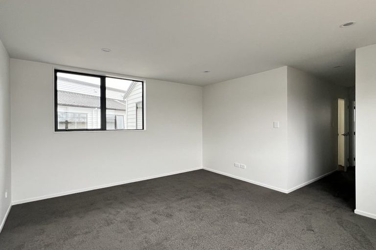 Photo of property in 105a Bond Crescent, Forrest Hill, Auckland, 0620
