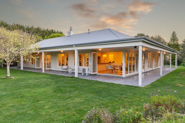 Photo of property in 30 Gladys Scott Place, Tawa, Wellington, 5028