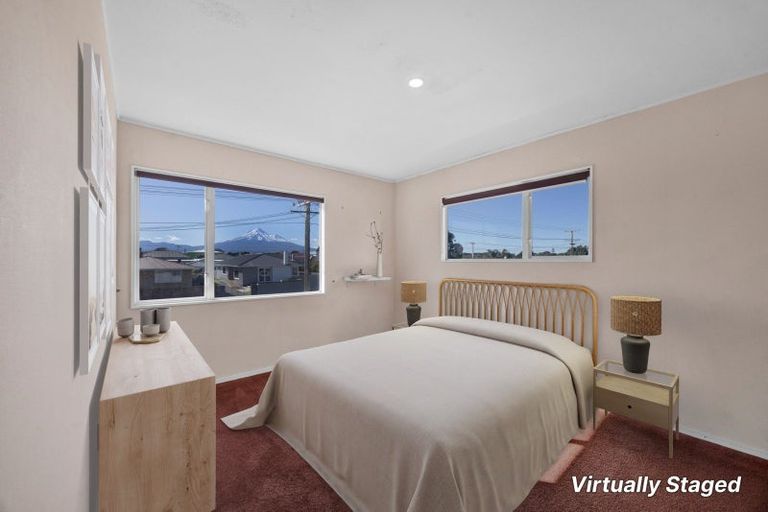 Photo of property in 22 Fox Street, Opunake, 4616