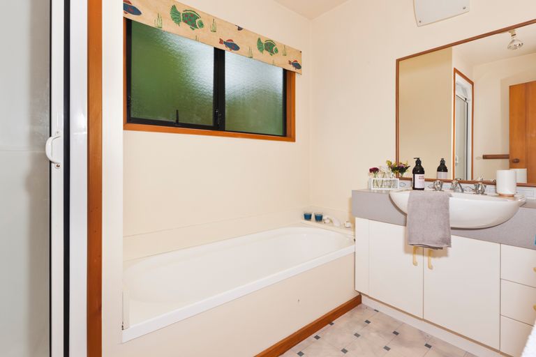 Photo of property in 9 Saint Andrews Place, Te Kamo, Whangarei, 0112