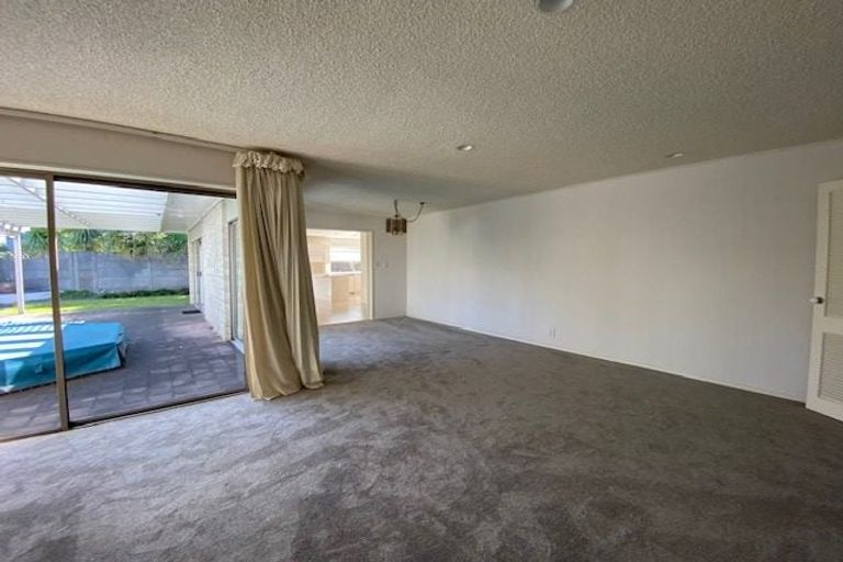 Photo of property in 21a Bramley Drive, Farm Cove, Auckland, 2012
