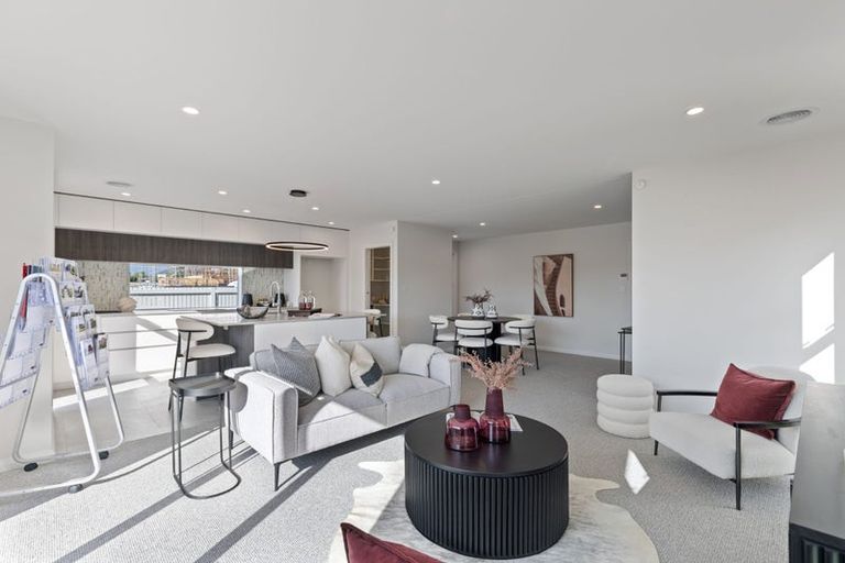Photo of property in 5 Mangatainoka Lane, Awapuni, Palmerston North, 4412