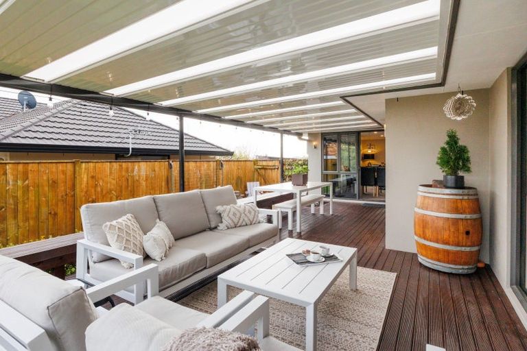 Photo of property in 172 Pacific Drive, Fitzherbert, Palmerston North, 4410