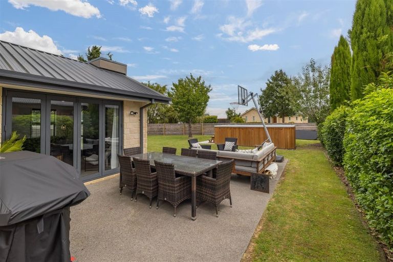 Photo of property in 1 Hawthorn Mews, Rangiora, 7400