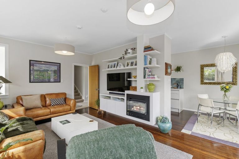 Photo of property in 2/57 Hautana Street, Woburn, Lower Hutt, 5010