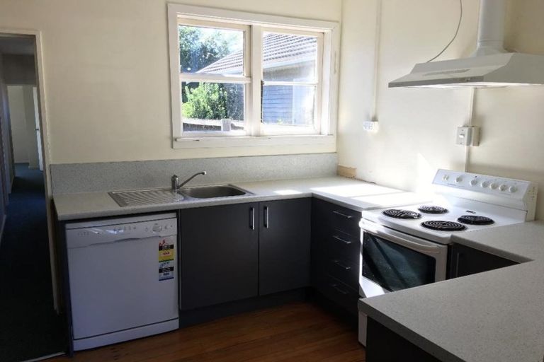 Photo of property in 34 Wainui Street, Riccarton, Christchurch, 8041