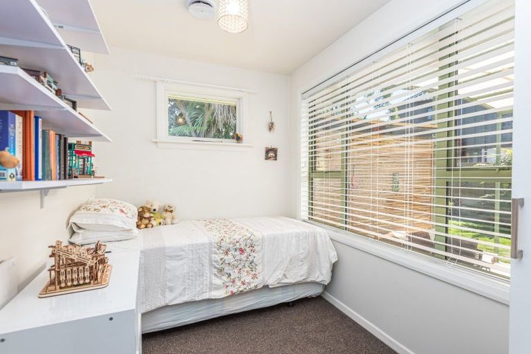 Photo of property in 81 Edward Avenue, Edgeware, Christchurch, 8013