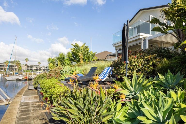 Photo of property in 14 Kelly Place, Whitianga, 3510