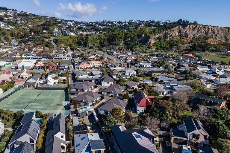 Photo of property in 7/71b Main Road, Redcliffs, Christchurch, 8081