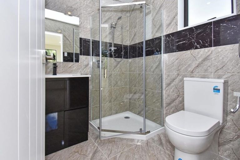 Photo of property in 19a Surrey Street, Hawera, 4610