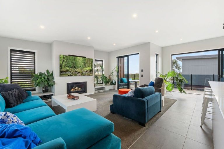Photo of property in 3 Sandhurst Drive, Papamoa Beach, Papamoa, 3118
