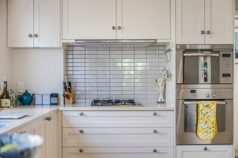 Photo of property in 13 Cameron Street, Takapuna, Auckland, 0622