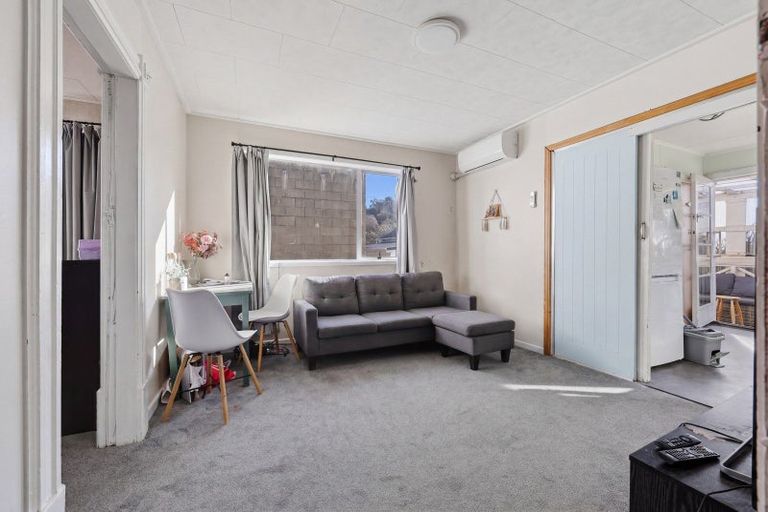 Photo of property in 398 South Road, Caversham, Dunedin, 9012