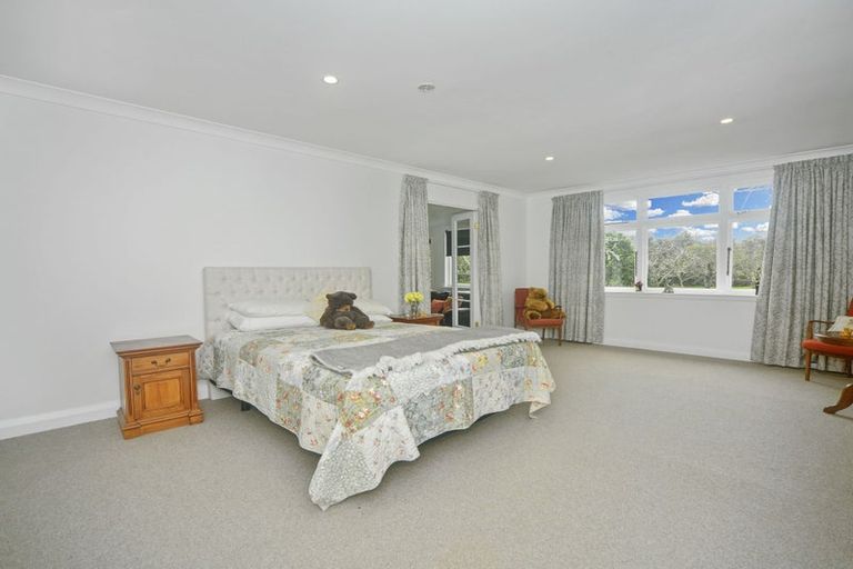 Photo of property in 72 Avenue North Road, Levin, 5510