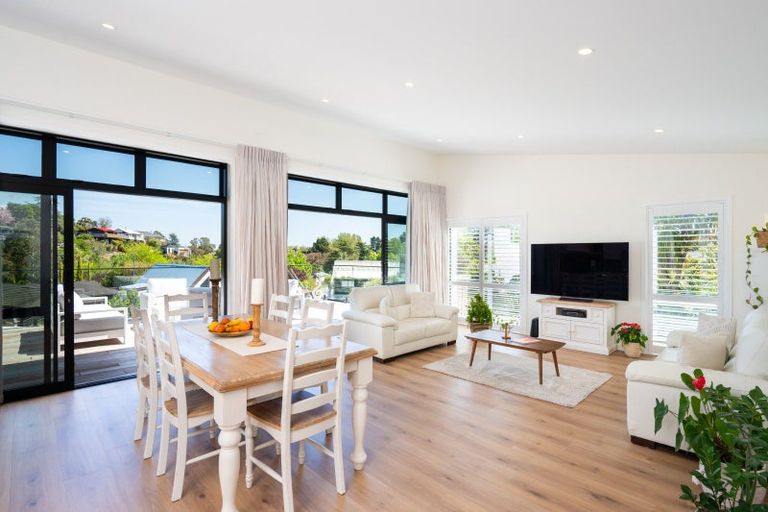 Photo of property in 64 Durham Drive, Havelock North, 4130