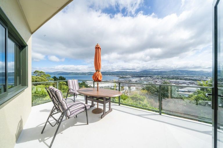 Photo of property in 69 Howard Road, Point Howard, Lower Hutt, 5013