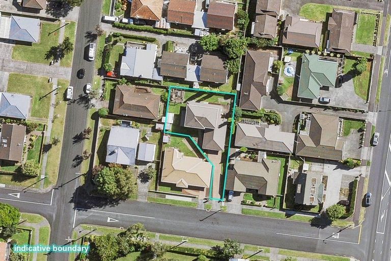 Photo of property in 1/1 Nelson Street, Papakura, 2110