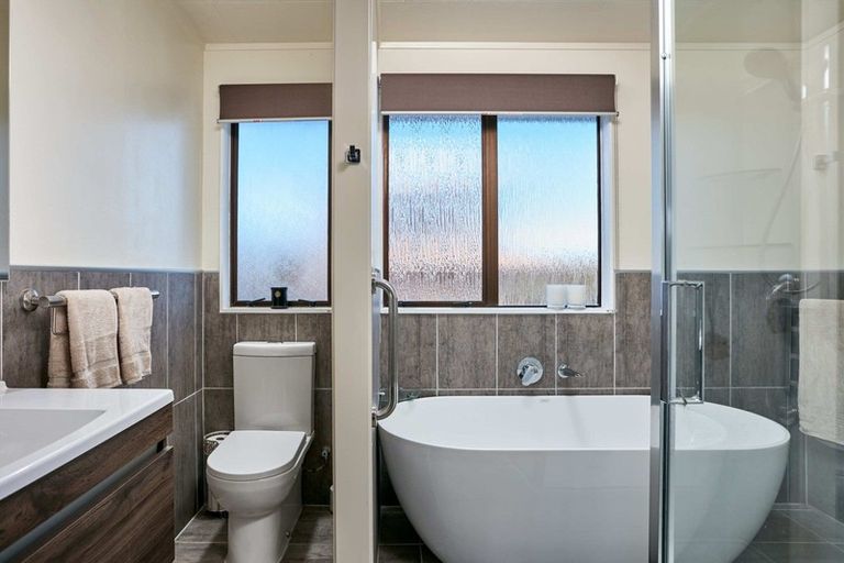 Photo of property in 64 Paraone Road, Tamarau, Gisborne, 4010