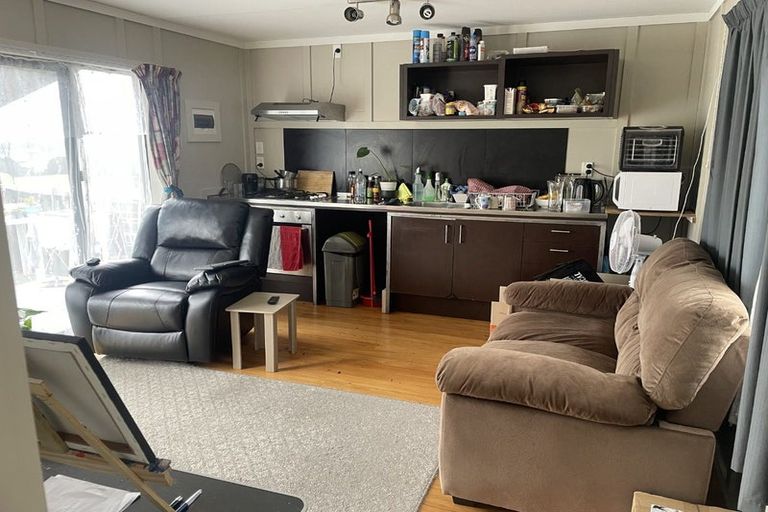 Photo of property in 1376 Old North Road, Helensville, 0875