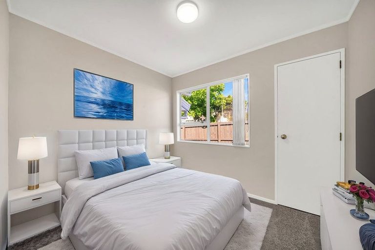 Photo of property in 3a James Road, Manurewa, Auckland, 2102