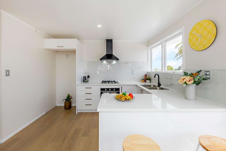 Photo of property in 8 Lympne Lane, Mangere, Auckland, 2022