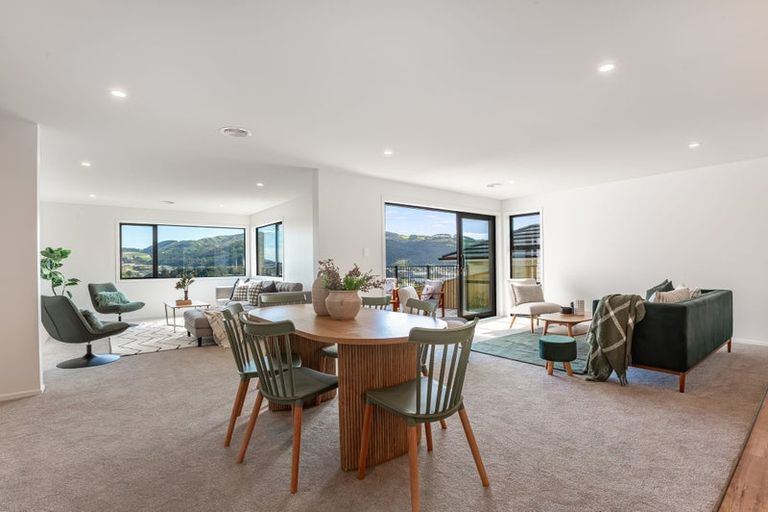 Photo of property in 26 Te Hoiere Street, Aotea, Porirua, 5024