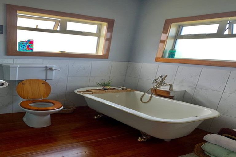 Photo of property in 636 Inland Road North, Onaero, Waitara, 4383