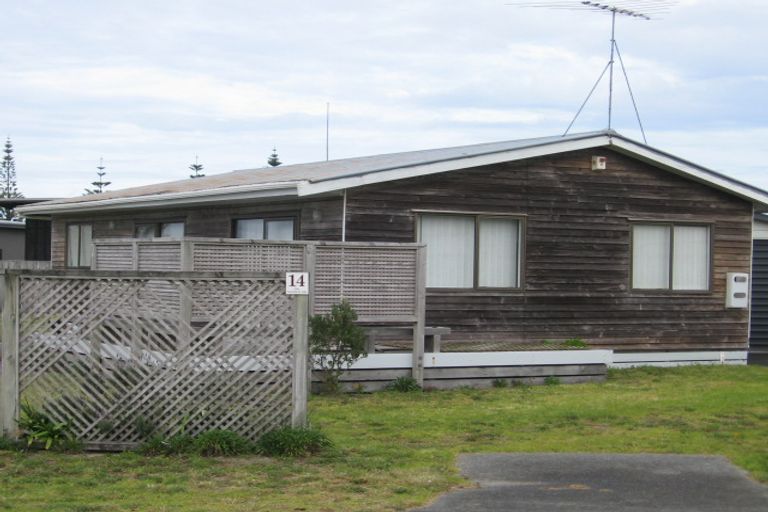 Photo of property in 14 The Southern Isle, Omaha, 0986