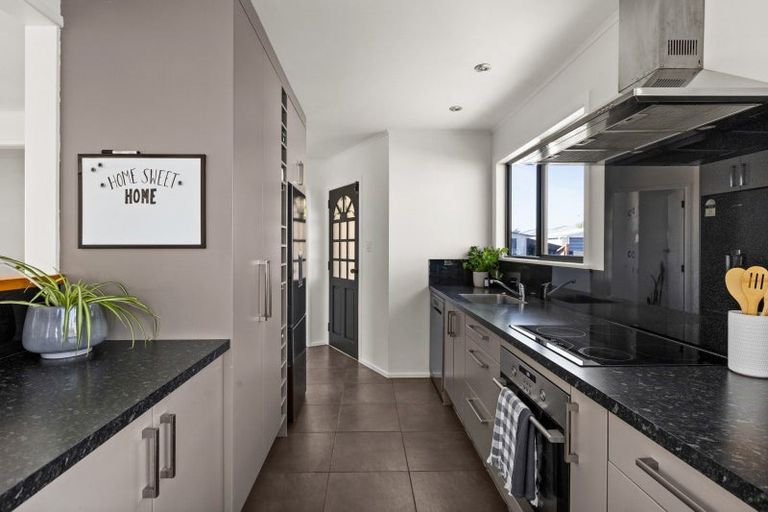 Photo of property in 20 Coventry Avenue, Tamatea, Napier, 4112