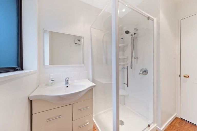 Photo of property in 33 Raupo Street, Bromley, Christchurch, 8062