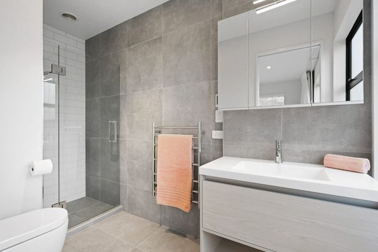 Photo of property in 1/2 Manning Street, Hamilton Central, Hamilton, 3204