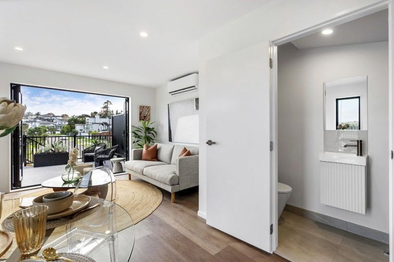 Photo of property in 4/4 Limestone Drive, Hobsonville, Auckland, 0616