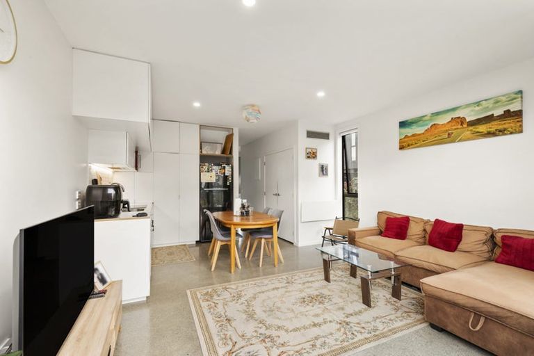 Photo of property in 12 Te Ara O Paetutu, Petone, Lower Hutt, 5012