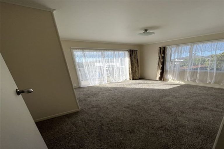 Photo of property in 424 Old Te Atatu Road, Te Atatu Peninsula, Auckland, 0610