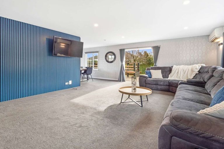 Photo of property in 8 Roberts Road, Hei Hei, Christchurch, 8042
