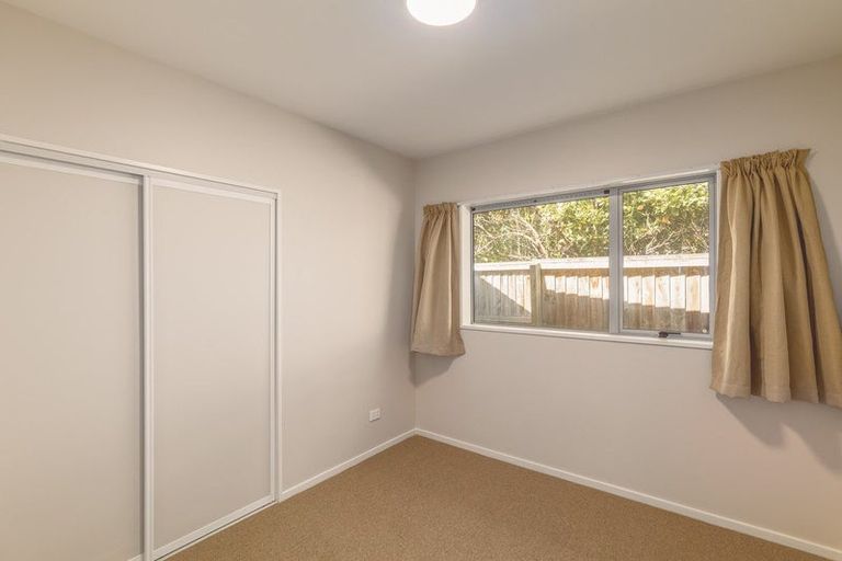 Photo of property in 18h Defoe Place, Waltham, Christchurch, 8023