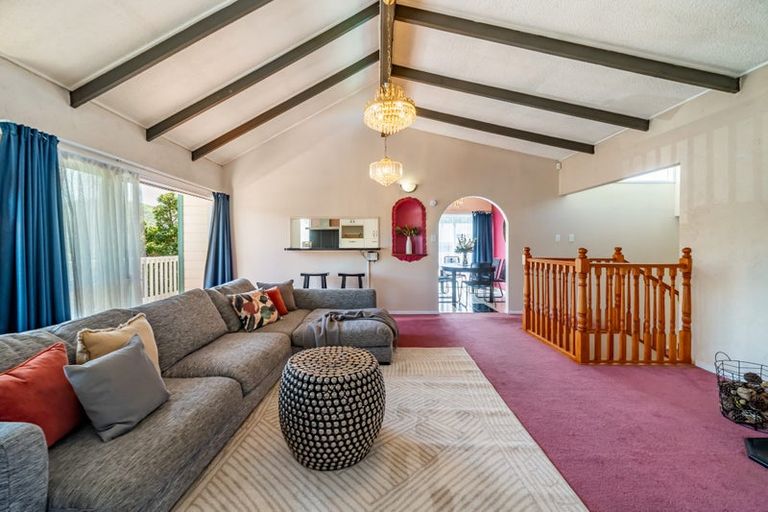 Photo of property in 6 Haast Close, Kelson, Lower Hutt, 5010