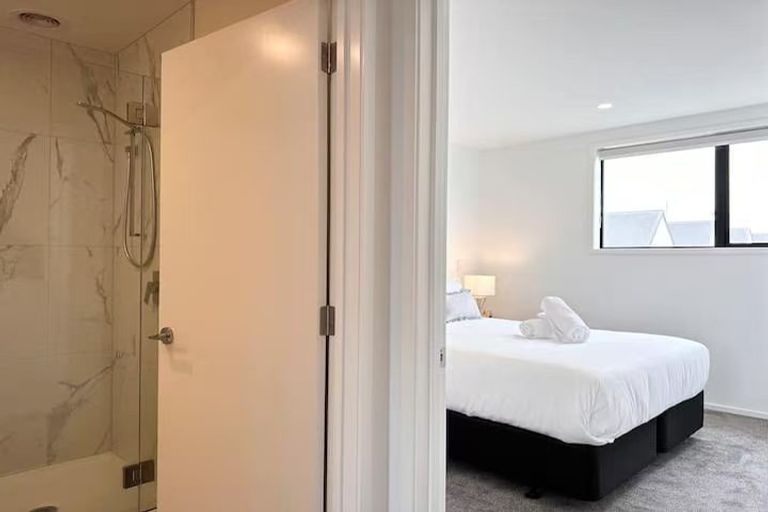 Photo of property in 4/6 Riccarton Road, Riccarton, Christchurch, 8011