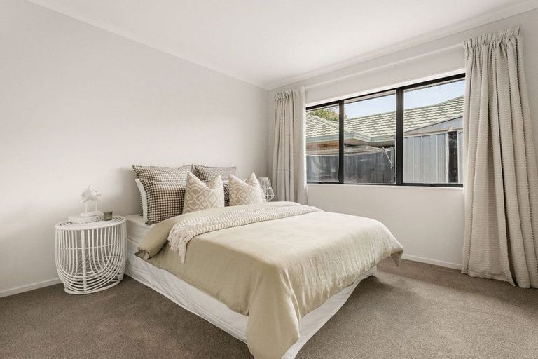 Photo of property in 14 Stableford Drive, Pyes Pa, Tauranga, 3112