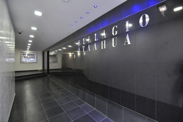 Photo of property in Bellagio Apartments, 8d/39 Taranaki Street, Te Aro, Wellington, 6011