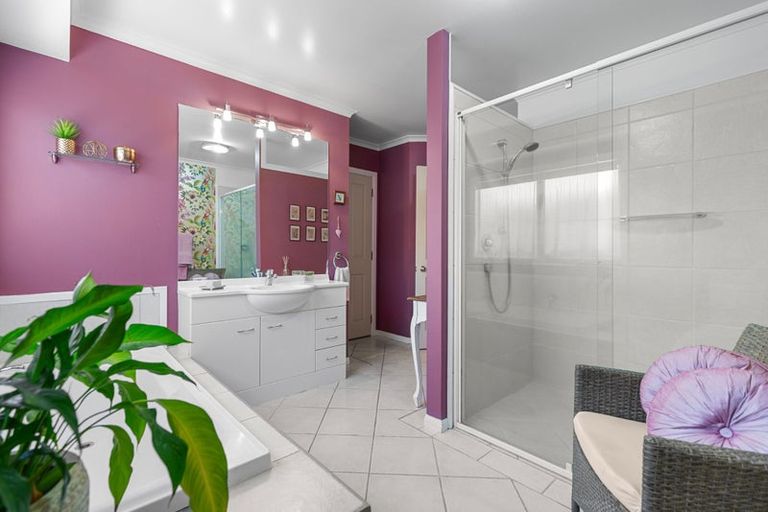 Photo of property in 7 Piha Close, Papamoa Beach, Papamoa, 3118