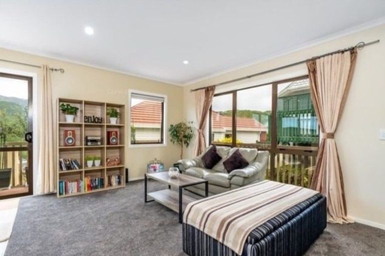 Photo of property in 7 Murchison Street, Island Bay, Wellington, 6023