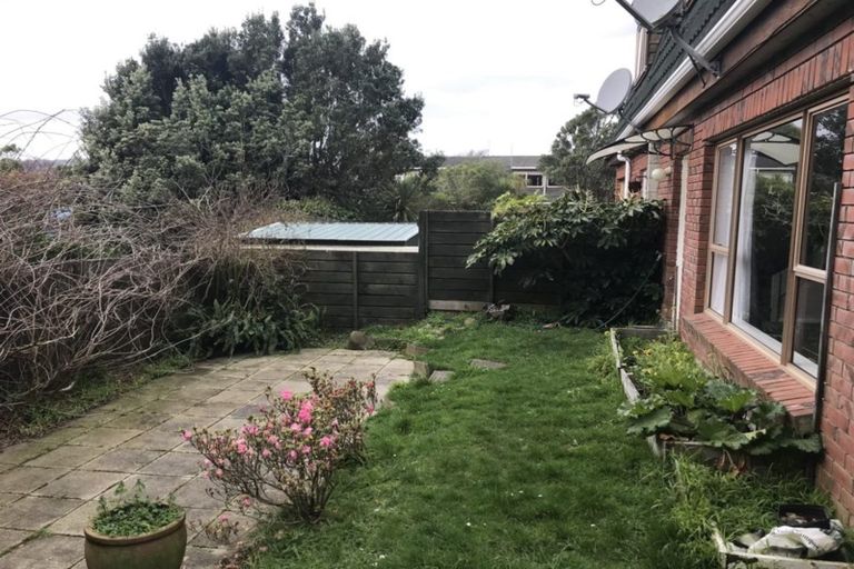 Photo of property in 89 Churton Drive, Churton Park, Wellington, 6037