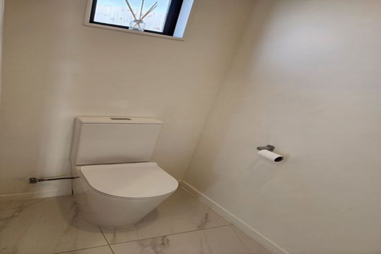 Photo of property in 36a Poruru Close, Papakura, 2110